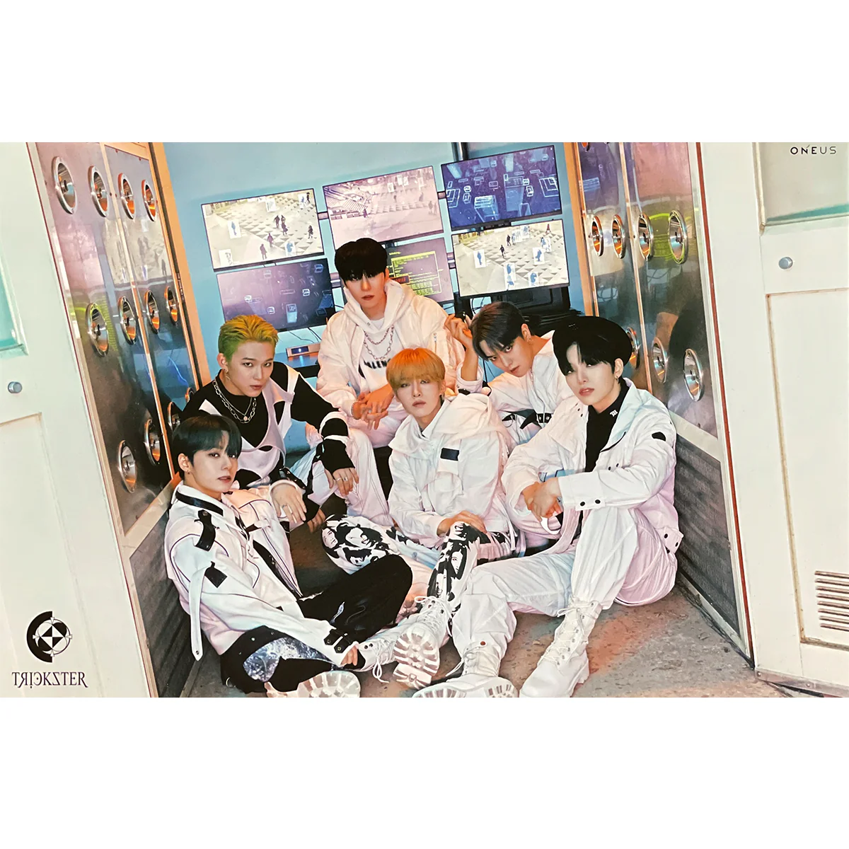 원어스 | ONEUS | 7TH MINI ALBUM [ TRICKSTER ] | (VERSION D) POSTER ONLY