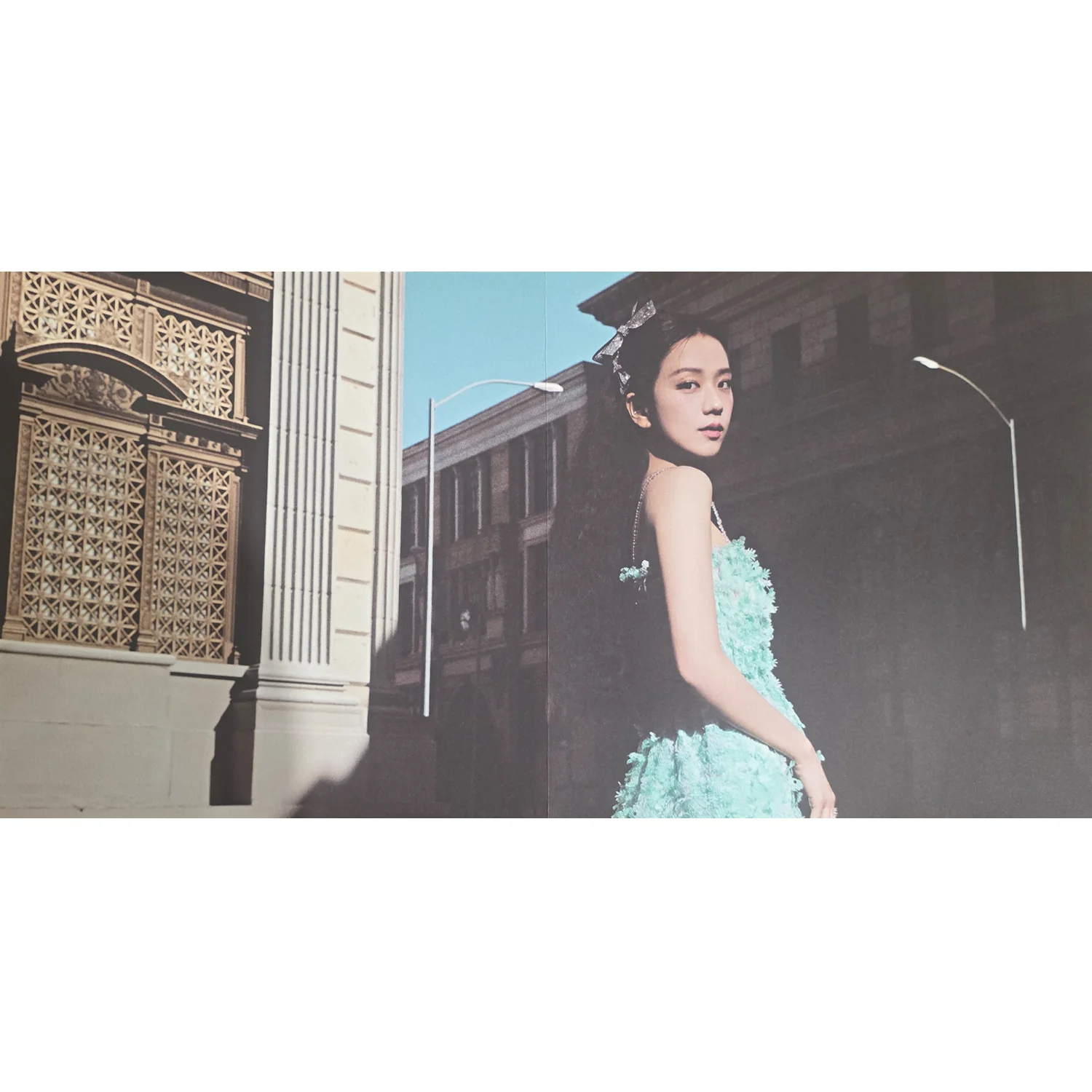 지수 | JISOO 1ST SINGLE ALBUM [ ME ] | POSTER ONLY - Image 3
