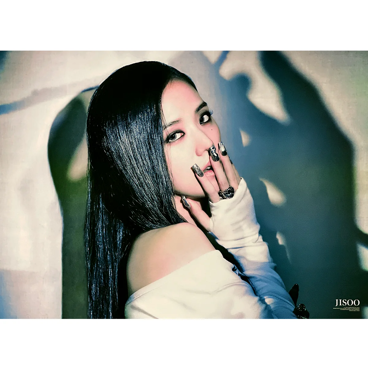 지수 | JISOO | 1ST SINGLE ALBUM [ ME ] | (BLACK VER. - DOUBLE SIDED) POSTER ONLY