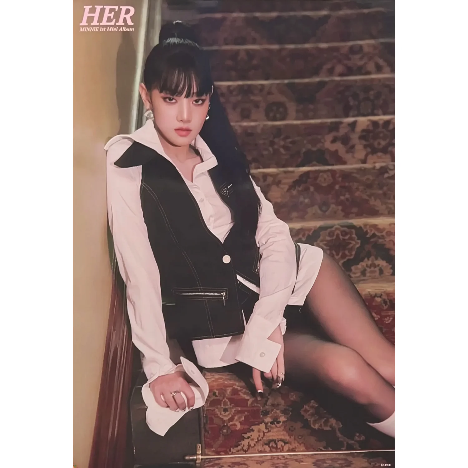 민니 | MINNIE | 1ST MINI ALBUM [ HER ] LP | POSTER ONLY - Image 4