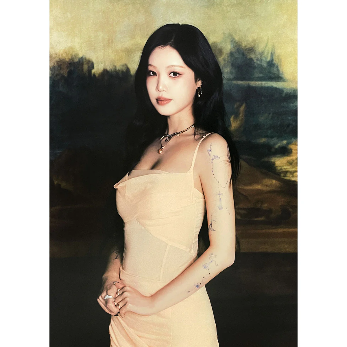 수진 | SOOJIN | 2ND EP ALBUM [ RIZZ ] | (JEWEL VER.B) POSTER ONLY