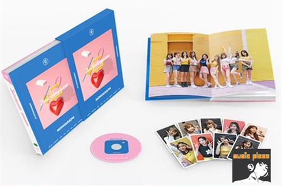 트와이스 | TWICE MONOGRAPH [ TWICETAGRAM ] PHOTOBOOK