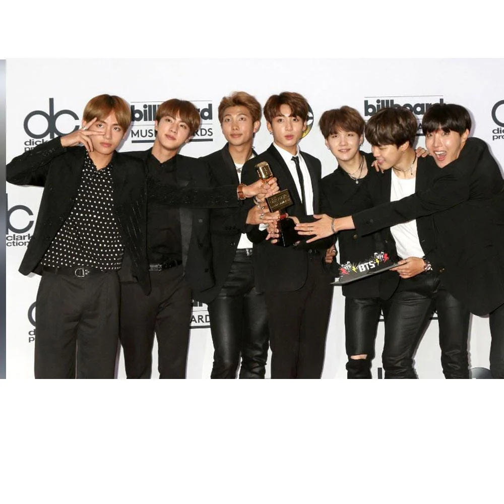 방탄소년단 | BTS BILLBOARD AWARD SPECIAL EDITION MAGAZINE - Image 6