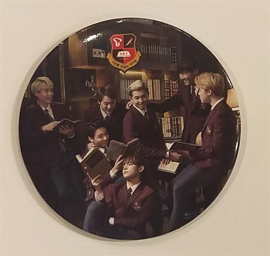 방탄소년단 | BTS [ SK OFFICIAL ] GROUP BUTTON BADGE