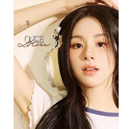 ESQUIRE PHOTOBOOK : ONCE MORE [ CHAE YOUNG ] - Image 3