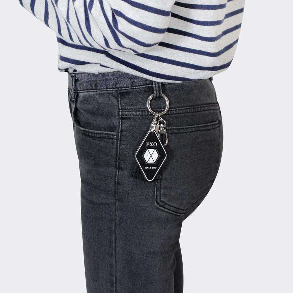 엑소 | EXO LEATHER TASSEL KEYCHAIN - Image 3