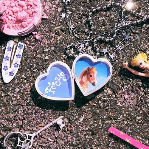 Hearts2Hearts 1ST MINI ALBUM [ FOCUS ] SMINI VER.
