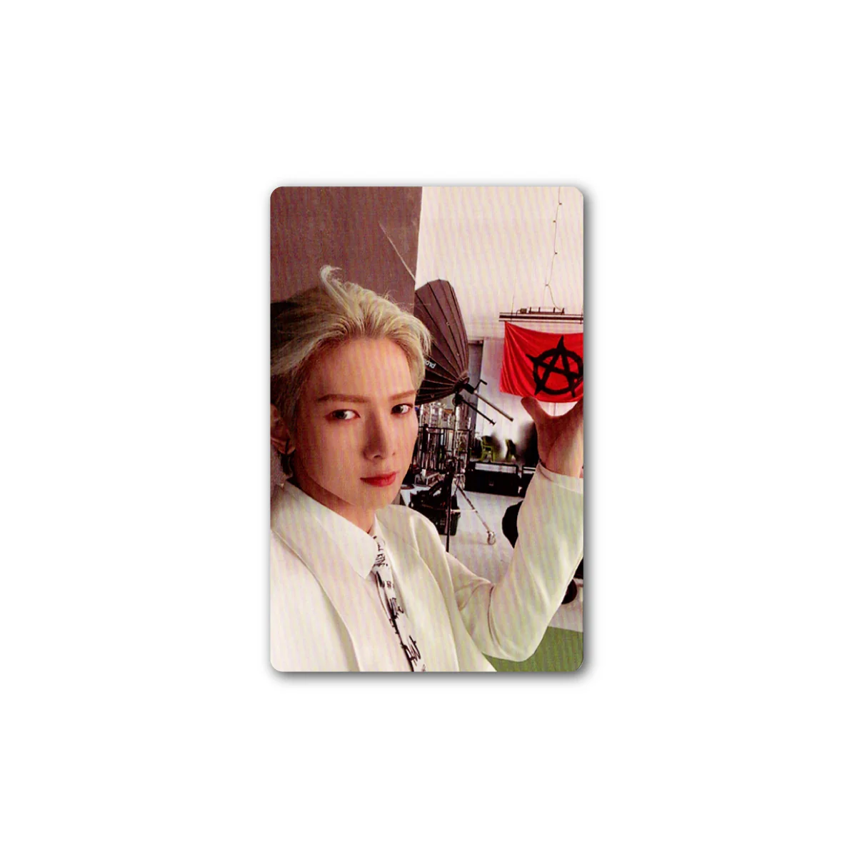 ATEEZ [THE WORLD EP.1 : MOVEMENT] (SYNNARA) | OFFICIAL PHOTOCARD - Image 5