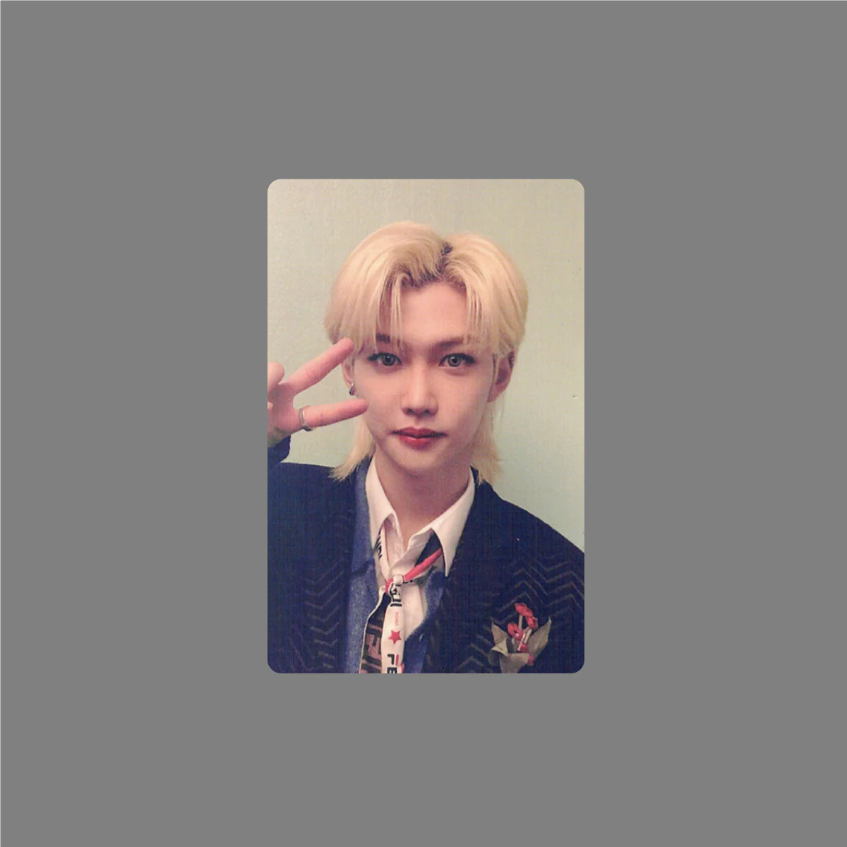 STRAY KIDS [CHRISTMAS EVEL] OFFICIAL HOLOGRAM PHOTOCARD - Image 7