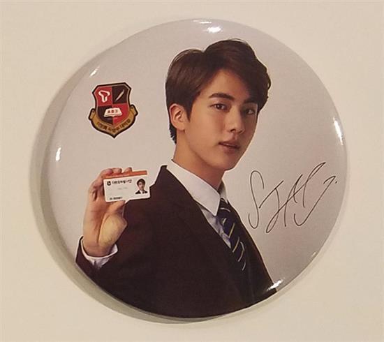 방탄소년단 | BTS [ SK OFFICIAL ] JIN BUTTON BADGE