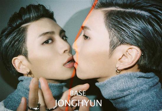 종현 | JONGHYUN | 1ST MINI ALBUM [ BASE ] | (B VER.) POSTER ONLY