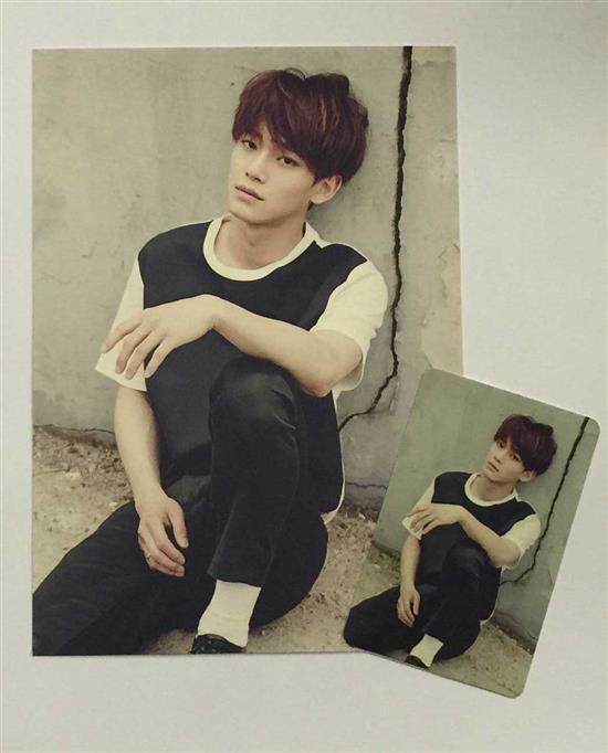 엑소 | EXO [ LOVE ME RIGHT ] POSTCARD + PHOTOCARD SET (CHEN)