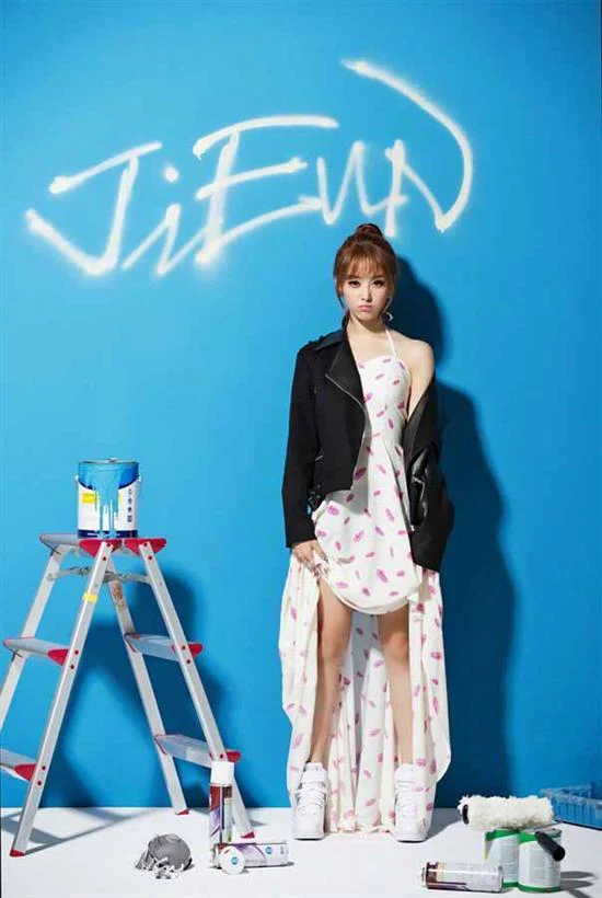 송지은 | SONG JIEUN | 1ST MINI ALBUM [ 25 ] | POSTER ONLY