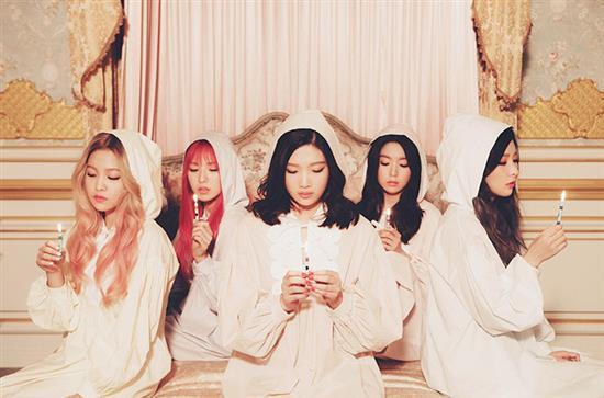 레드벨벳 | RED VELVET | 2ND MINI ALBUM [ THE VELVET ] | (GROUP VER.) POSTER ONLY
