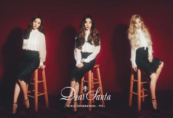 소녀시대-태티서 | GIRL'S GENERATION-TTS | 1ST SPECIAL MINI ALBUM [ DEAR SANTA ] | (RED VER.) POSTER ONLY