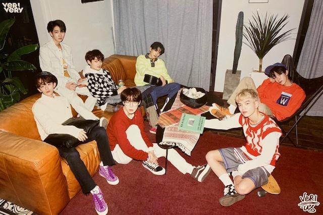 베리베리 | VERIVERY | 1ST MINI ALBUM [ VERI-US ] | POSTER ONLY - Image 2