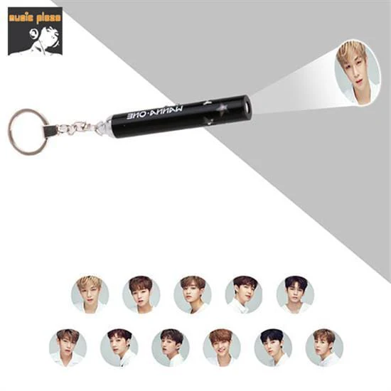워너원 | WANNA ONE LIGHT KEYRING