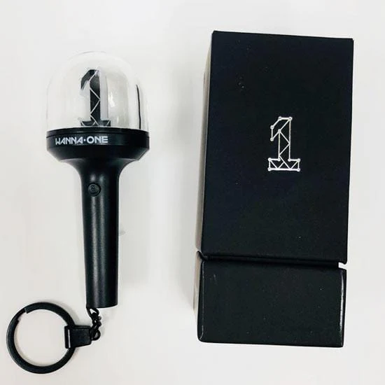 워너원 | WANNA ONE OFFICIAL LIGHT STICK MINI KEYRING